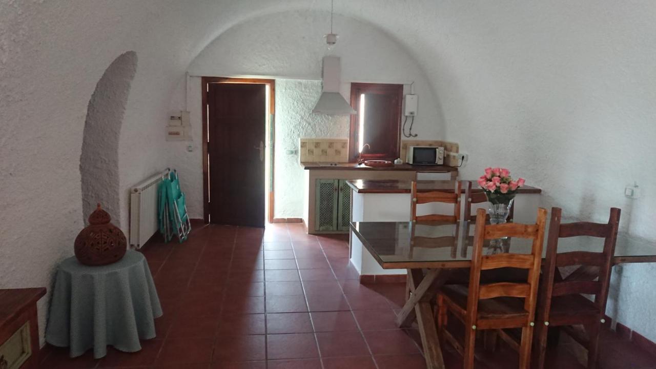 Apartamentos Rurales Mirador Del Negratin Cuevas del Campo Dış mekan fotoğraf